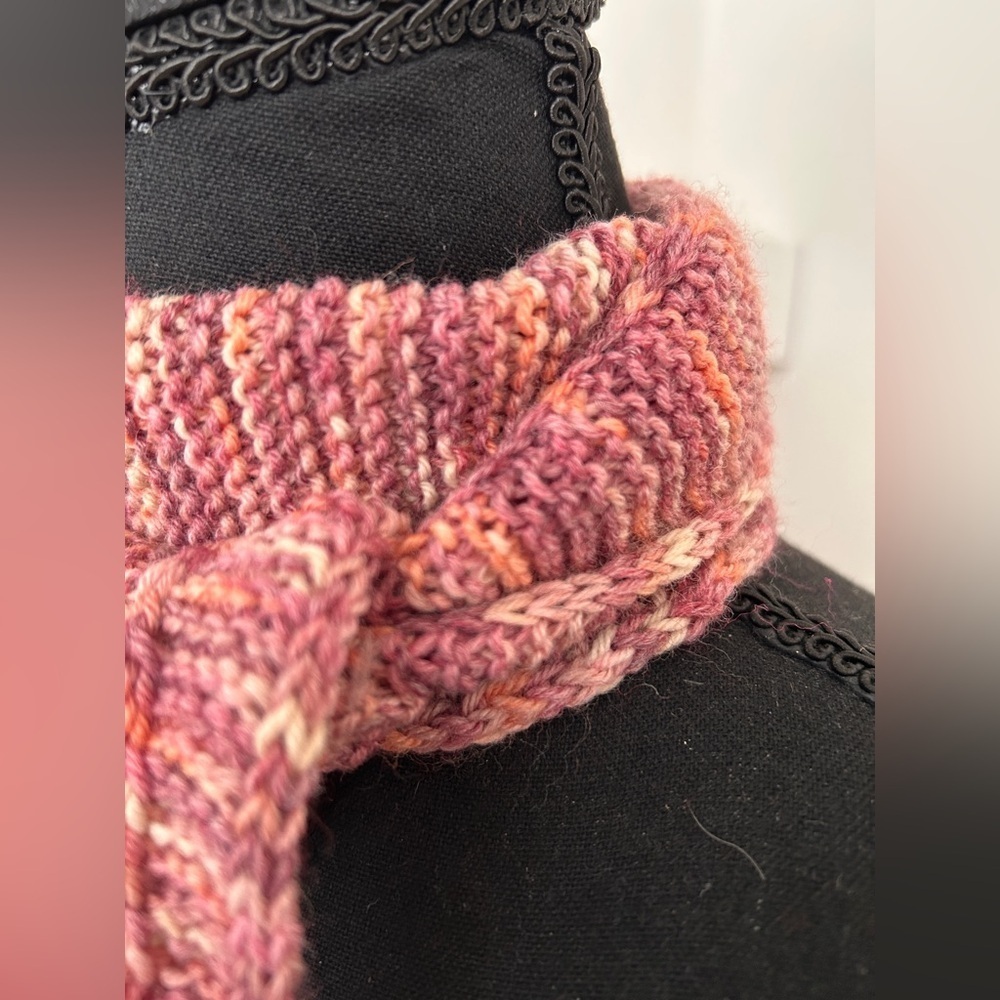 Hand Knit Sophie Scarf in Merino/Cashmere/Poly Wool O/S - Picture 2 of 8